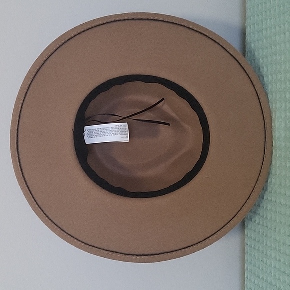 Hat - Picture 4 of 5